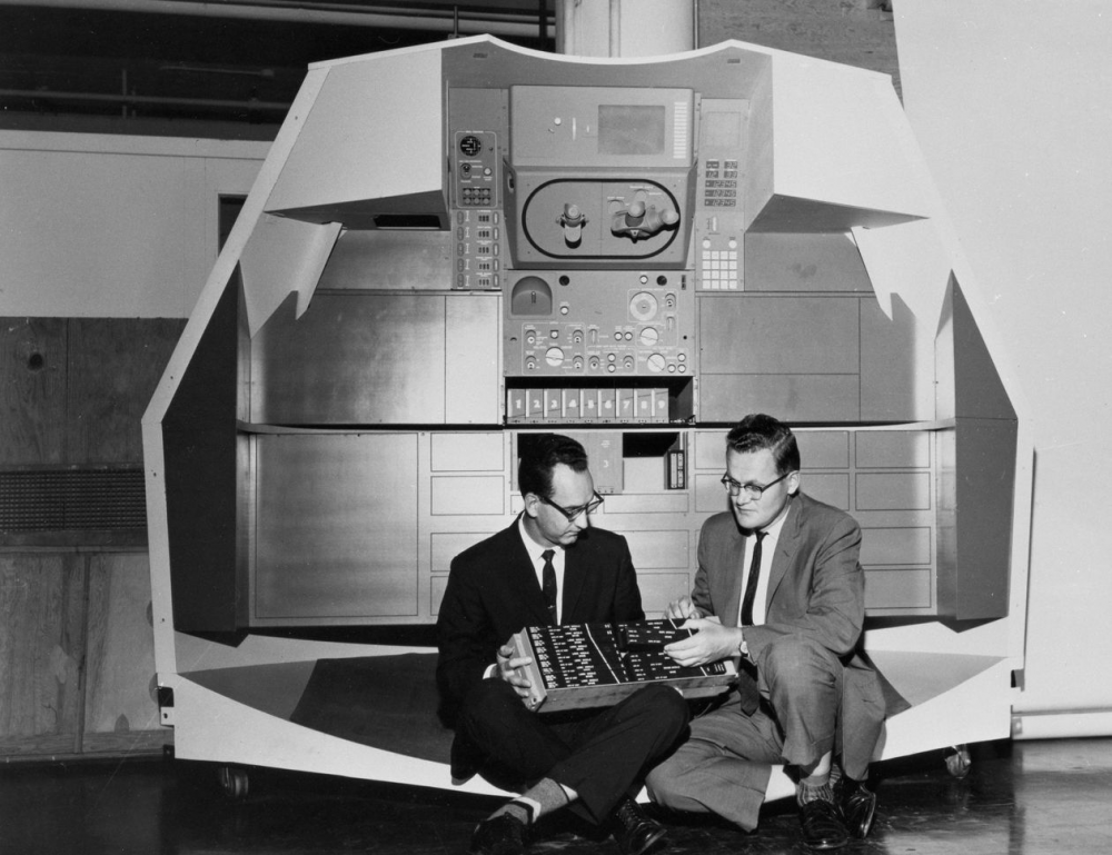 图3：程序员视角：50 年前的阿波罗登月是一场计算机的胜利
